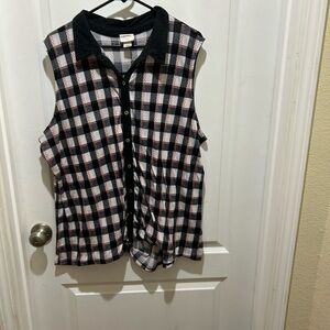 Self esteem sleeveless button down top 3X